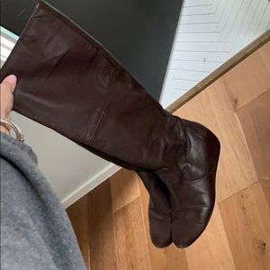 Brown boots